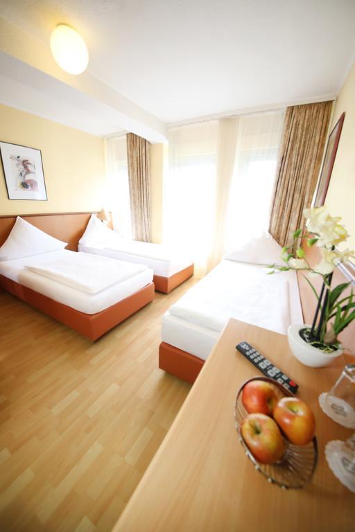 Hotel Europa Оффенбах Номер фото